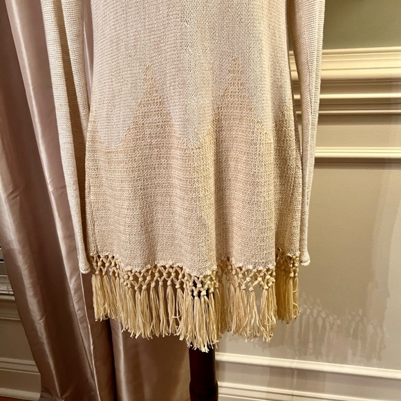 EUC Lilly Pulitzer Tatum Fringe Cardigan Sweater Ivory Gold Metallic Size SMALL - Picture 9 of 9